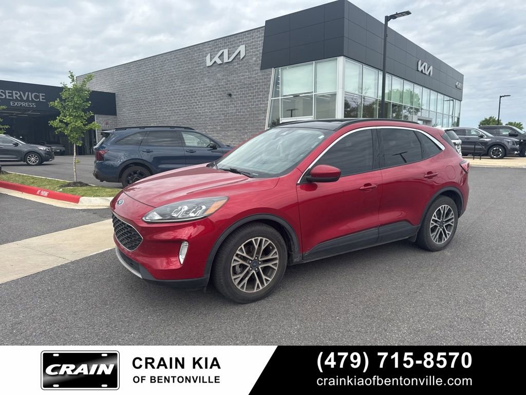 Used 2020 Ford Escape SEL FWD image 2