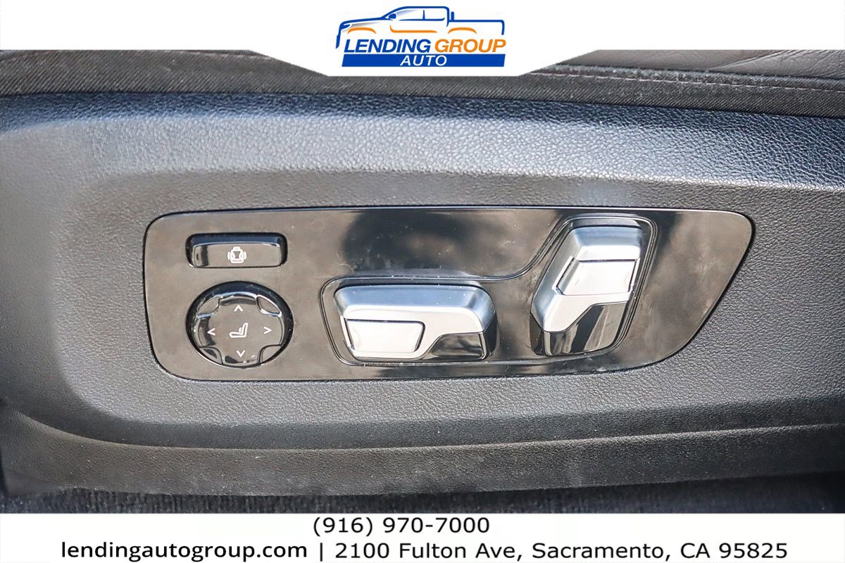 Used 2023 BMW X7 xDrive40i w/ M Sport Package image 20