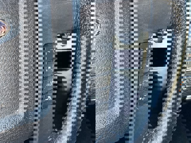 Used 2013 Ford F150 XLT w/ XLT Chrome Pkg image 12