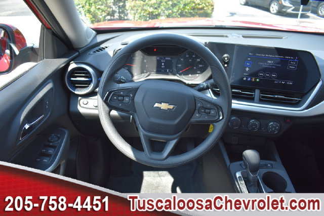 New 2026 Chevrolet Trax LS w/ LS Convenience Package FWD image 17