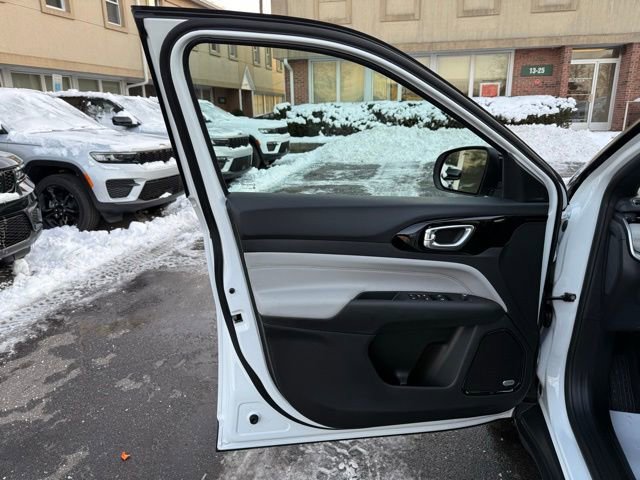 New 2026 Jeep Compass Limited image 21