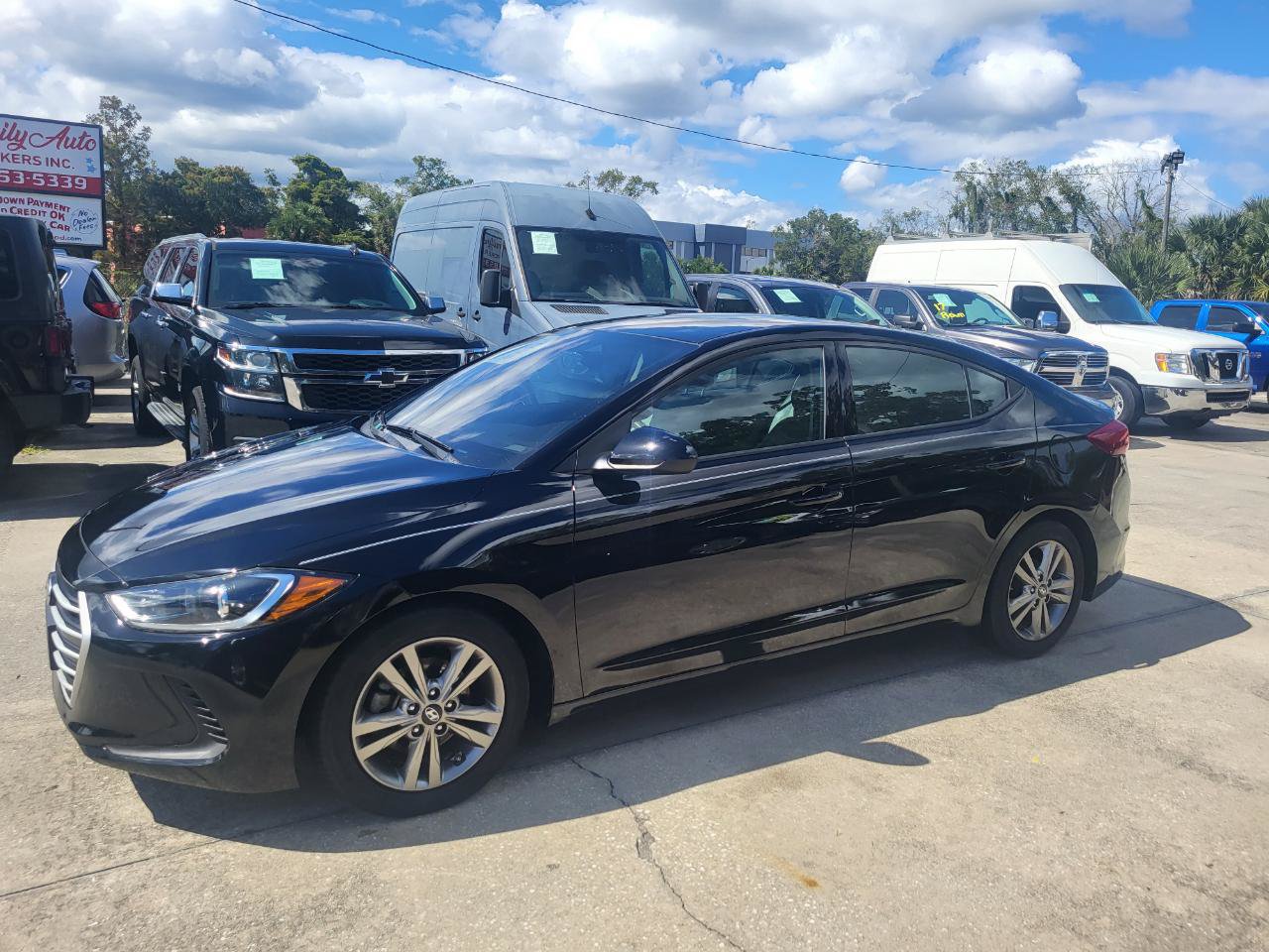 Used 2017 Hyundai Elantra SE FWD image 79