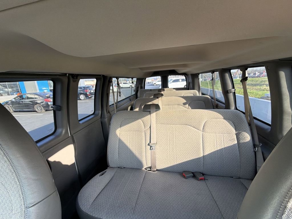 Used 2019 Chevrolet Express 3500 LT w/ LT Preferred Equipment Group image 27