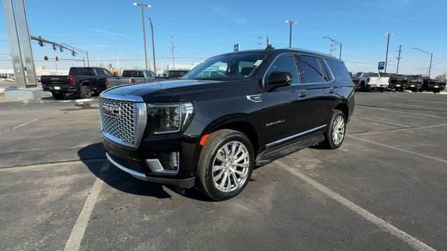 Used 2024 GMC Yukon Denali w/ Advanced Technology Package image 4