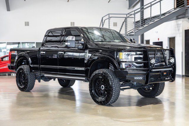 Used 2022 Ford F250 Platinum w/ FX4 Off-Road Package AWD/4WD image 8