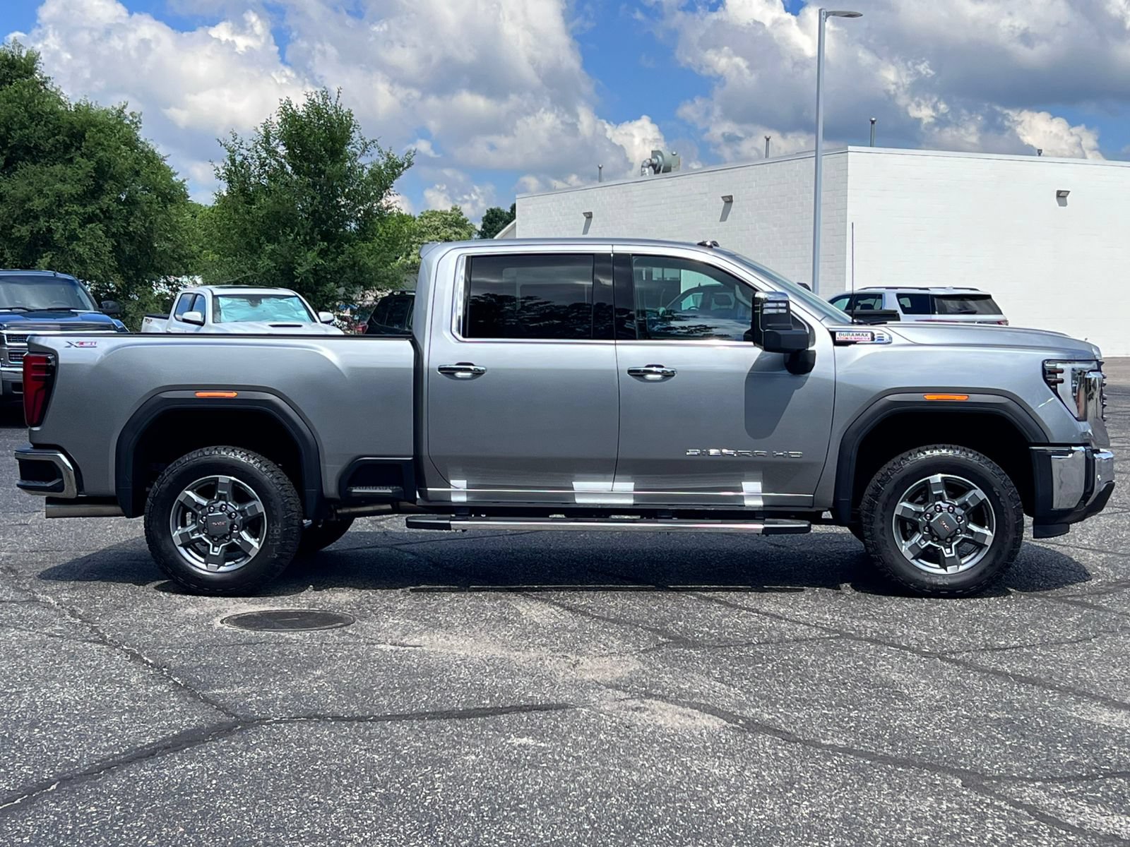New 2026 GMC Sierra 2500 SLT w/ SLT Premium Package AWD/4WD image 52