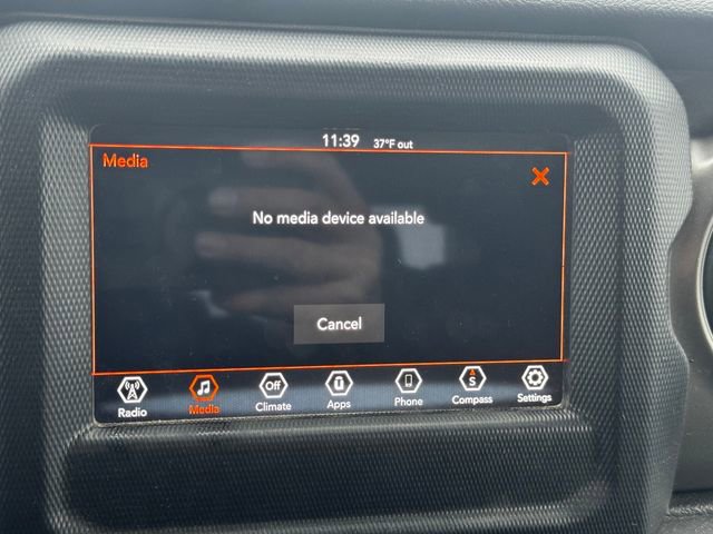 Certified 2022 Jeep Gladiator Willys image 28