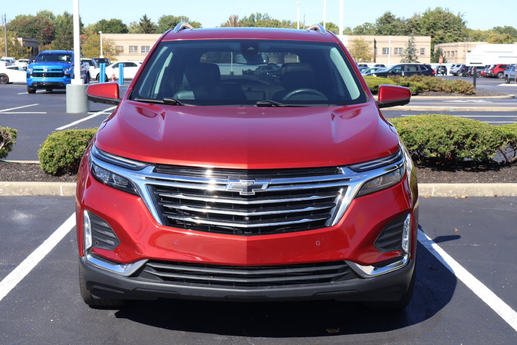 Used 2022 Chevrolet Equinox Premier AWD/4WD image 2
