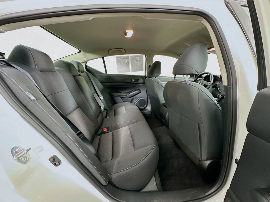Certified 2025 Nissan Altima 2.5 S FWD image 33