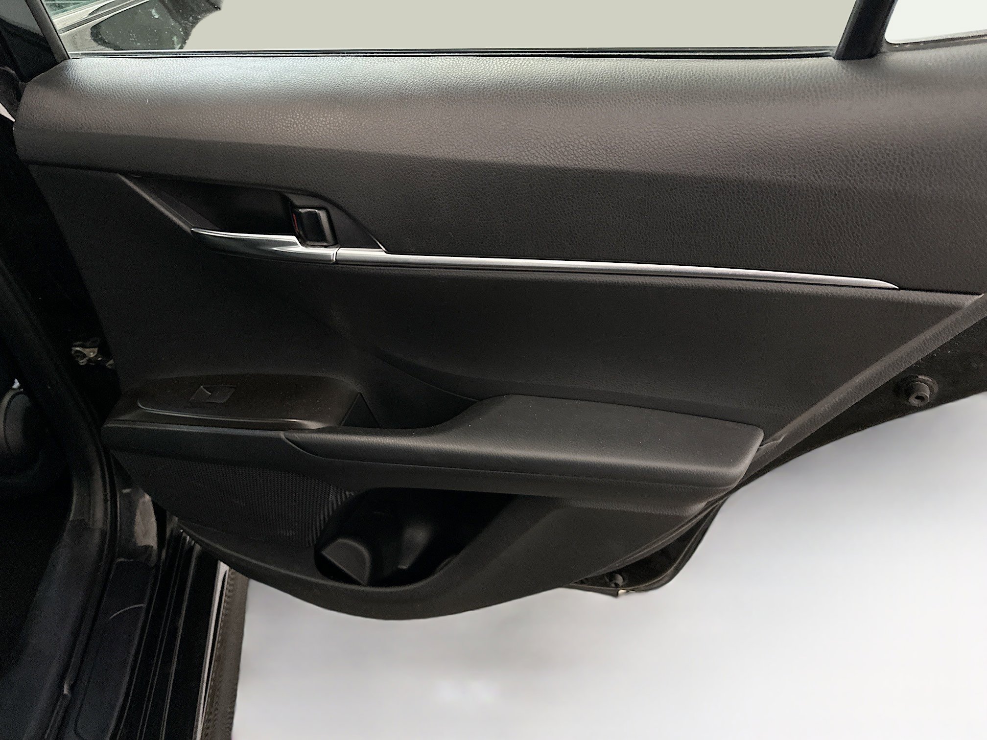 Used 2024 Toyota Camry SE image 31