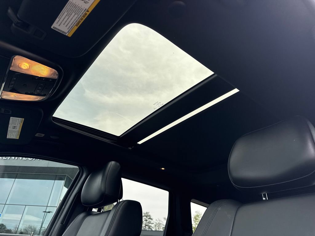 Used 2020 Jeep Grand Cherokee Limited w/ Luxury Group II image 33