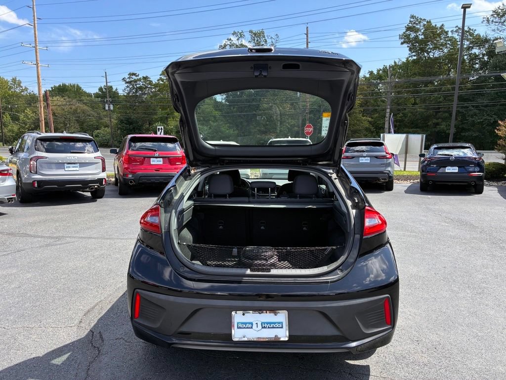 Used 2019 Hyundai Ioniq Plug-In Hybrid FWD image 9
