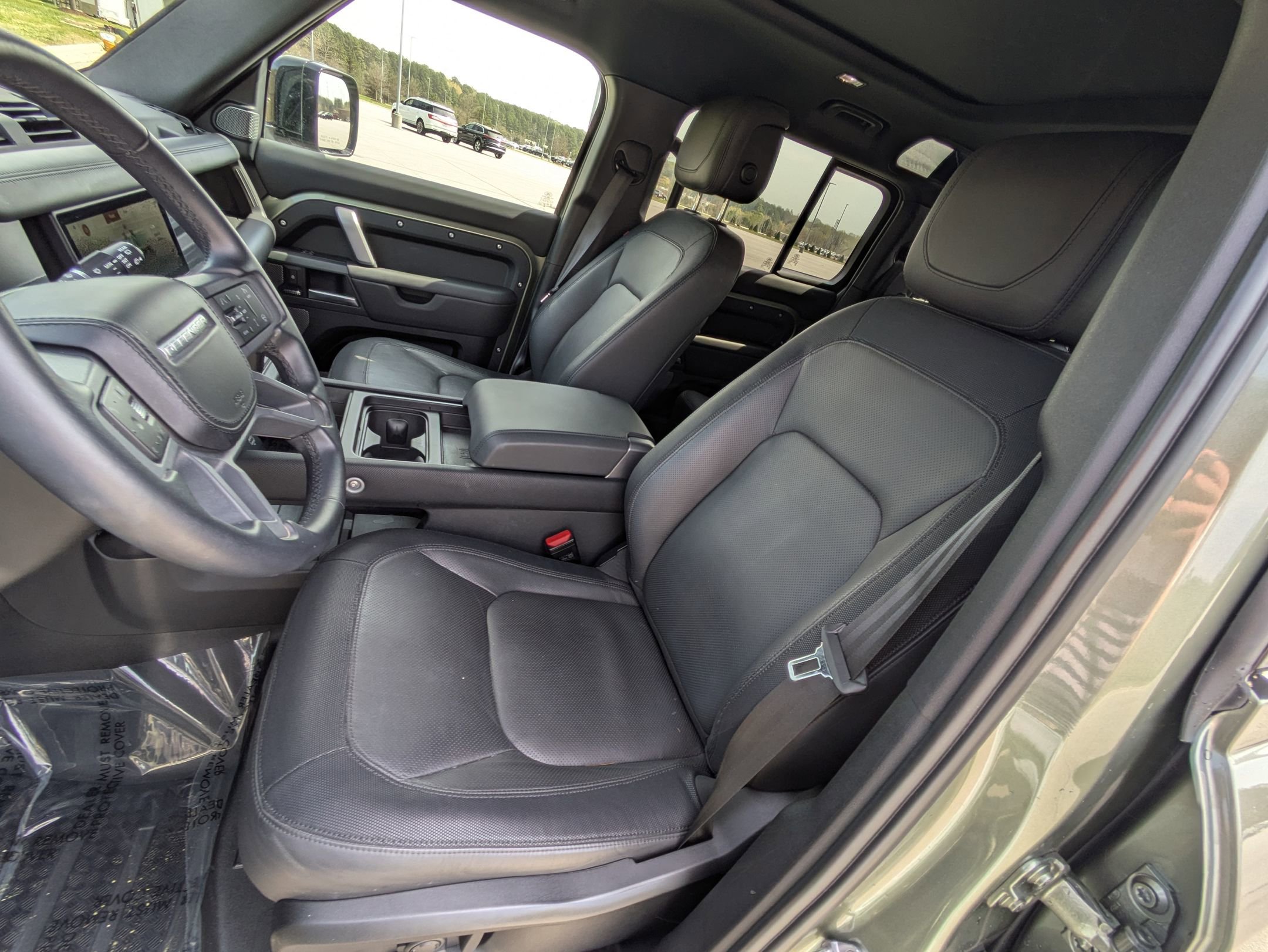 Certified 2024 Land Rover Defender 110 X-Dynamic SE image 20