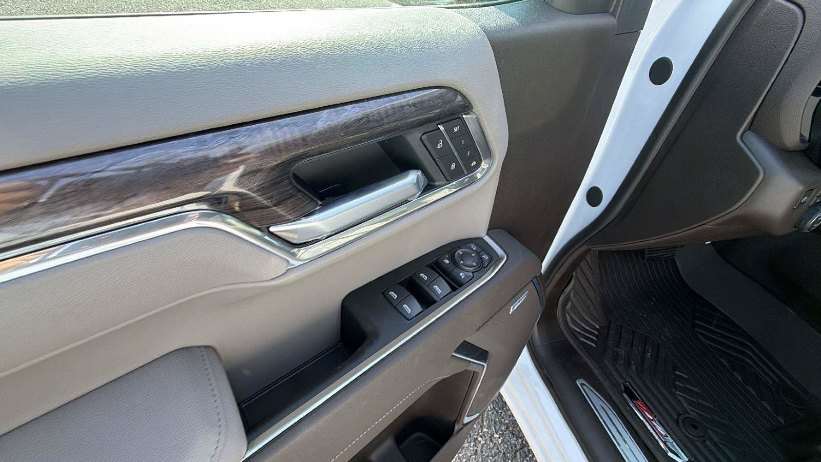 New 2026 Chevrolet Silverado 1500 LTZ w/ LTZ Premium Package AWD/4WD image 12