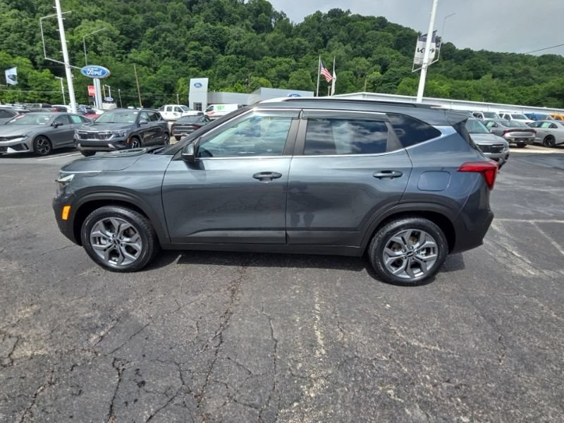Used 2024 Kia Seltos S AWD/4WD image 4