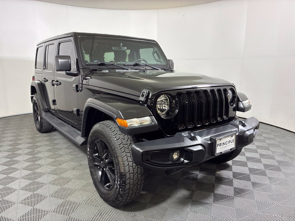 Used 2020 Jeep Wrangler Unlimited Sahara AWD/4WD image 4