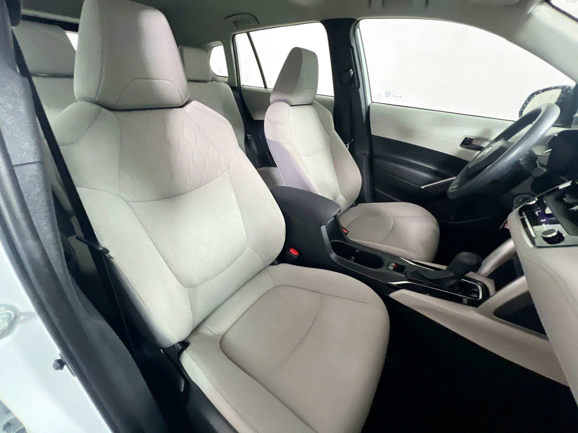 Used 2023 Toyota Corolla Cross L FWD image 26