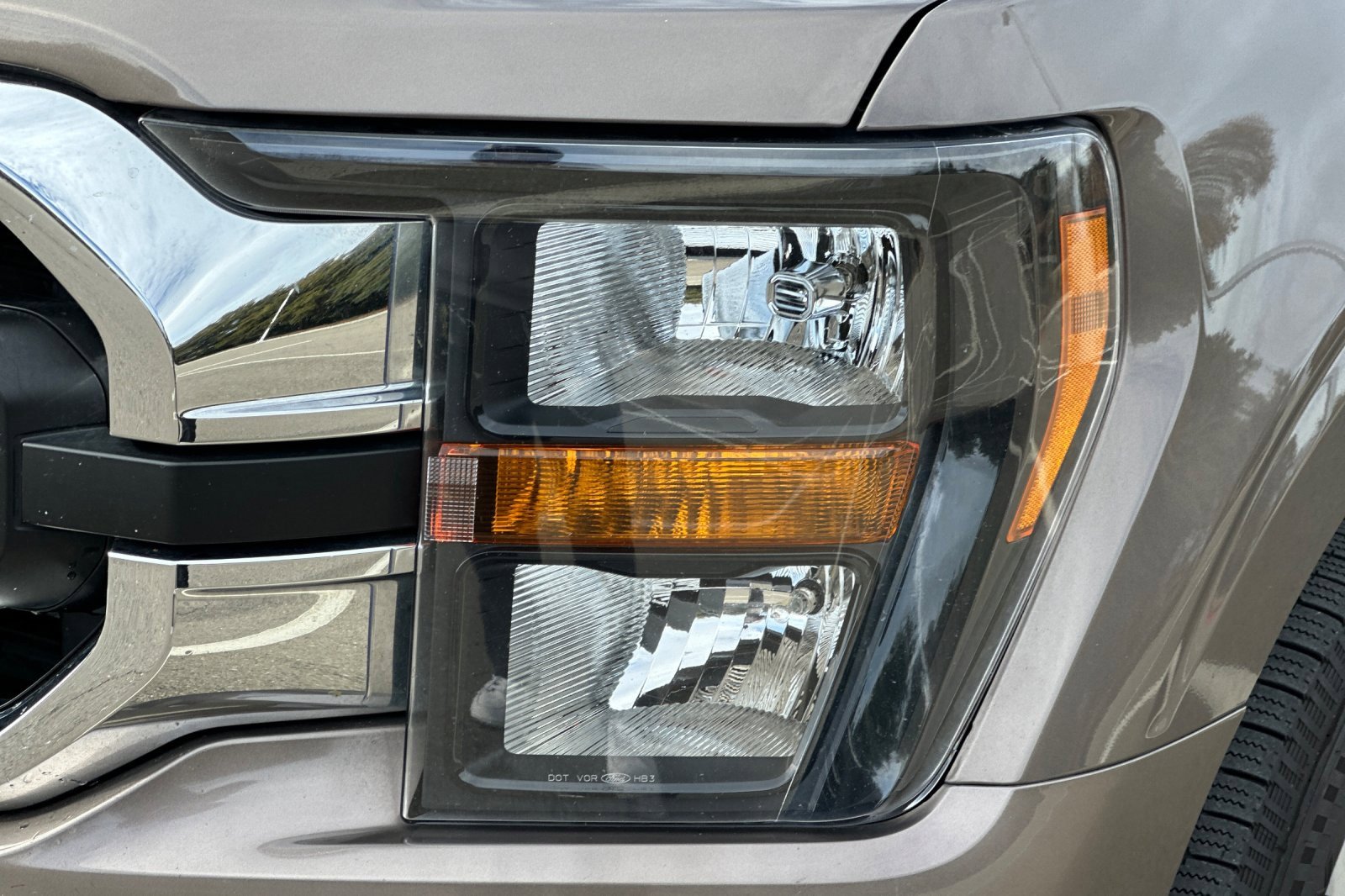 Used 2023 Ford F150 XLT image 48