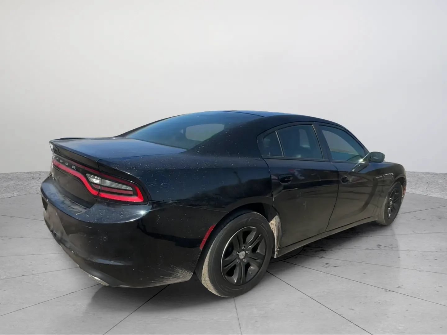 Used 2019 Dodge Charger SXT w/ Leather Interior Group RWD image 5