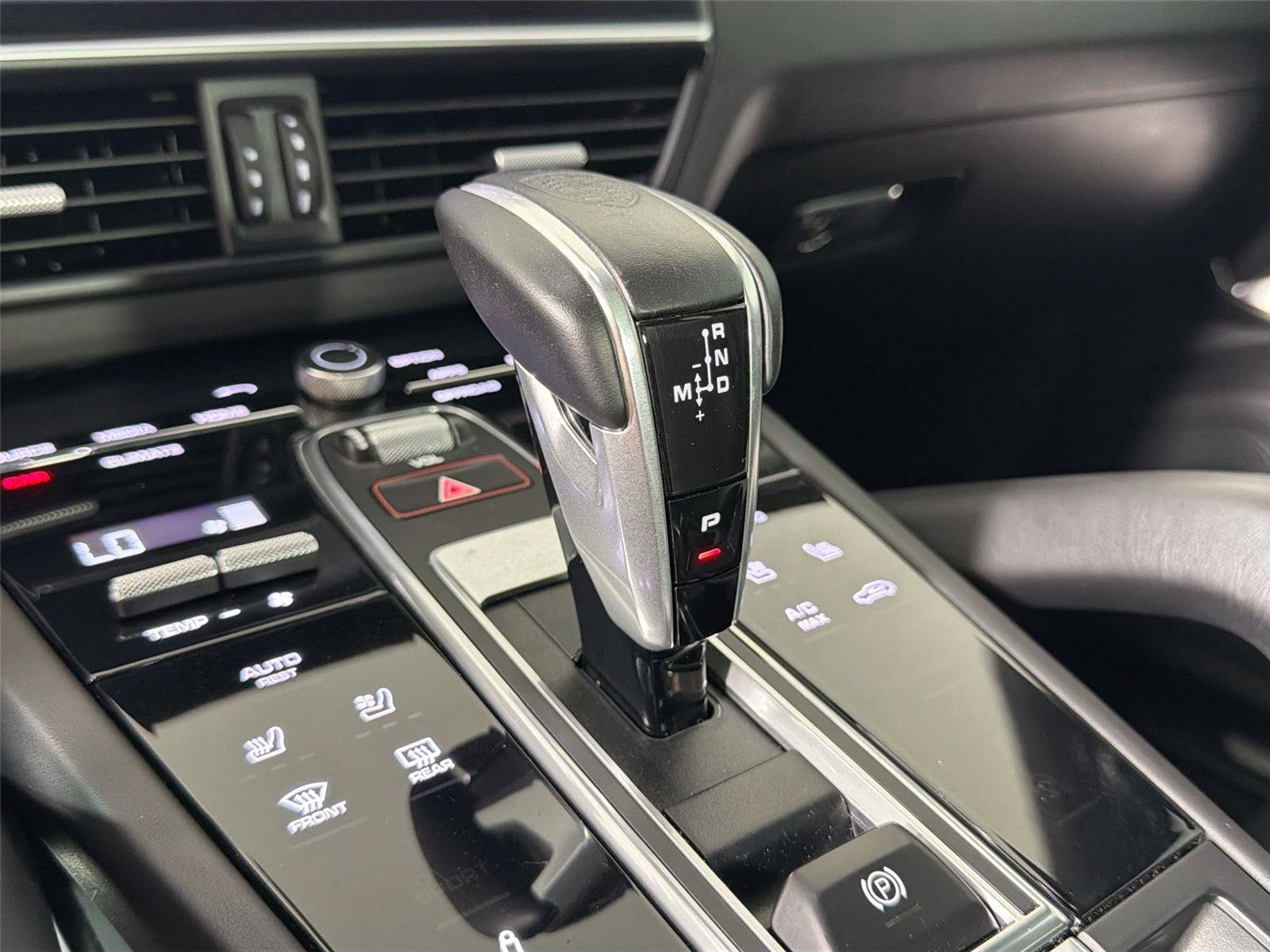 Certified 2021 Porsche Cayenne Turbo AWD/4WD image 34