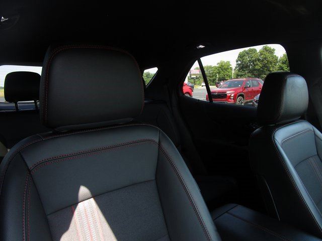 Certified 2023 Chevrolet Equinox RS w/ LPO, Floor Liner Package image 6