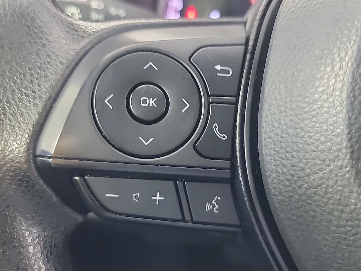 Used 2023 Toyota RAV4 XLE w/ Convenience Package AWD/4WD image 27