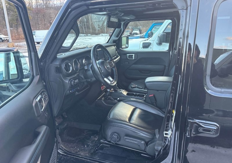 Used 2022 Jeep Wrangler Unlimited Rubicon 4xe w/ Cold Weather Group image 9