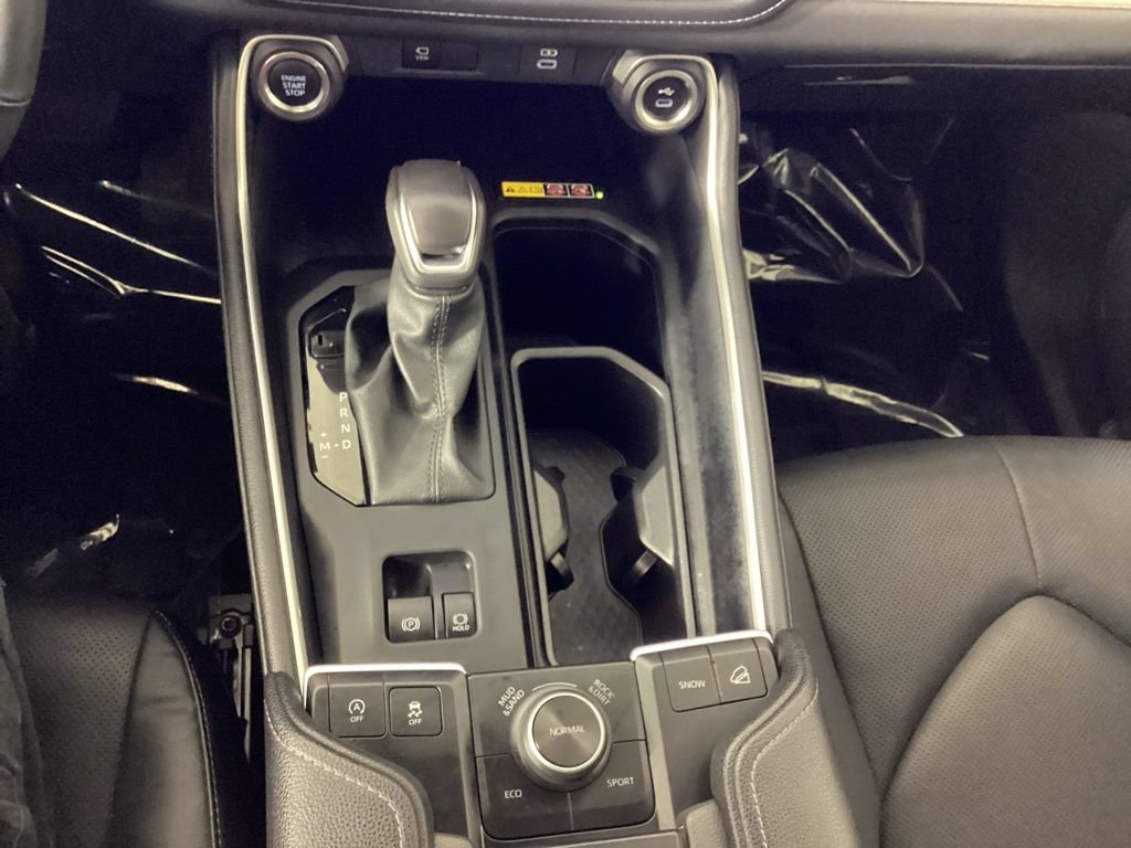 Used 2024 Toyota Grand Highlander AWD image 17