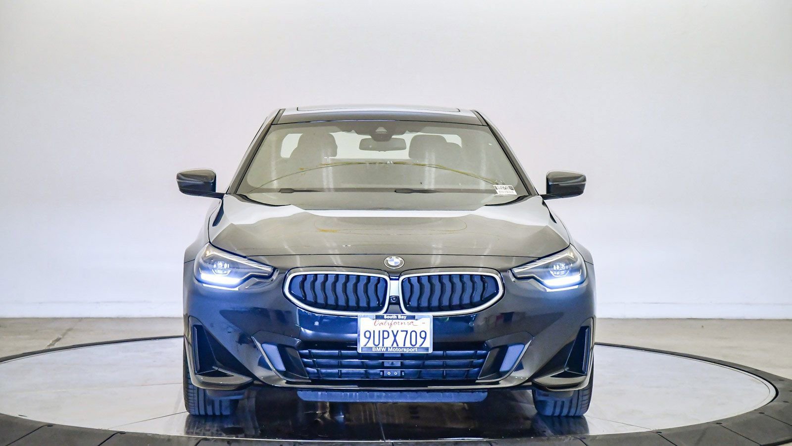 Used 2025 BMW 230i Coupe w/ Convenience Package image 7