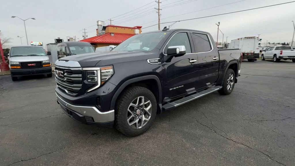 Used 2023 GMC Sierra 1500 SLT w/ SLT Premium Plus Package image 4