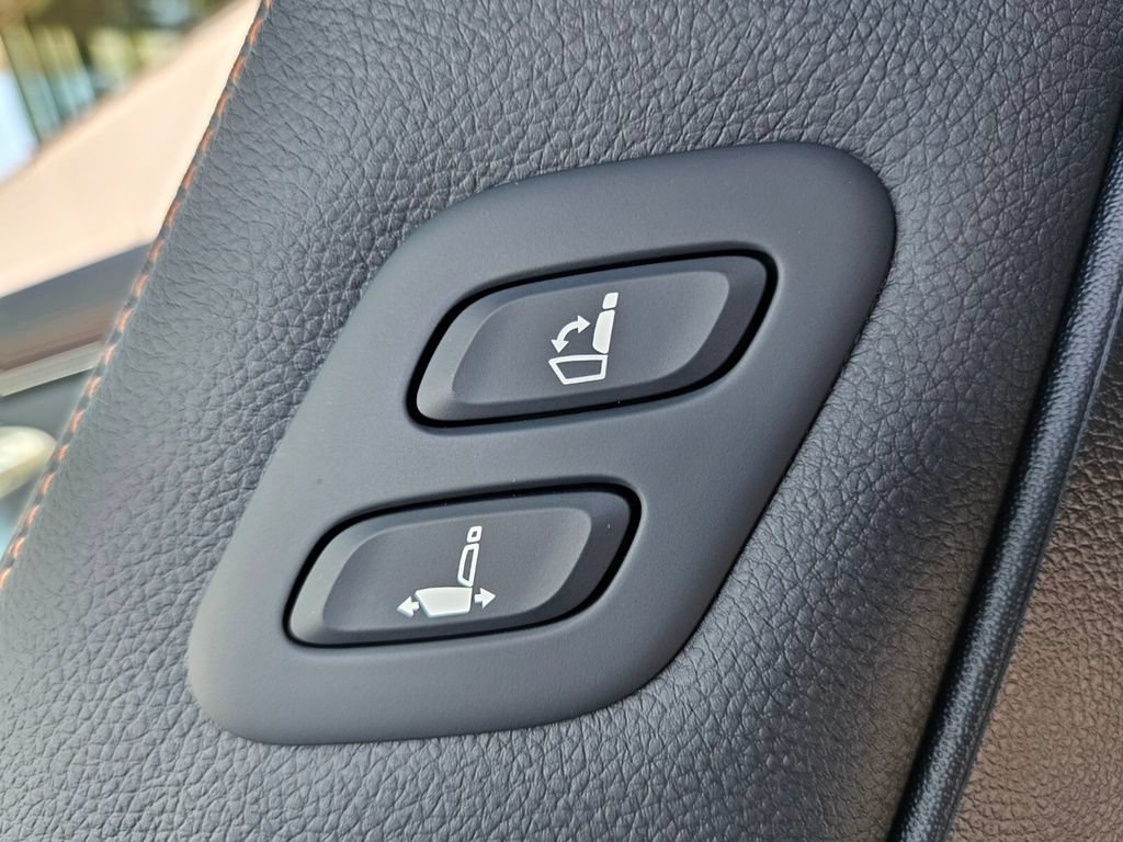 New 2026 Genesis GV70 3.5T Sport Advanced AWD/4WD image 10