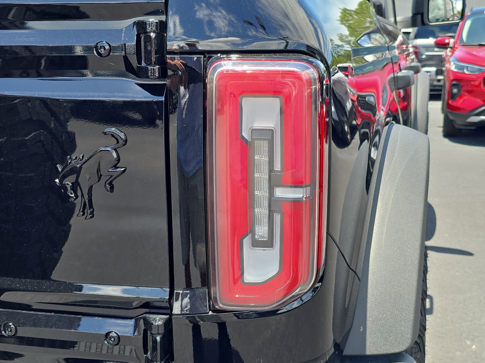 New 2025 Ford Bronco Badlands image 6