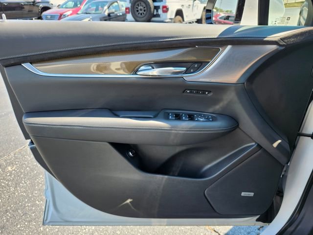 Used 2022 Cadillac XT6 Premium Luxury w/ Platinum Package image 35