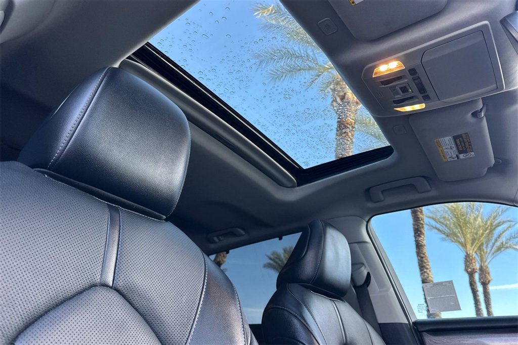 Used 2023 Toyota Highlander Limited image 20