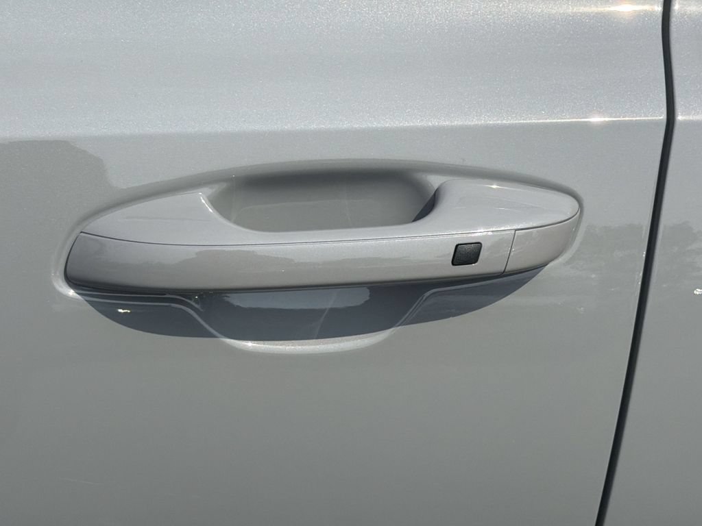 New 2026 Kia Sorento S FWD image 15