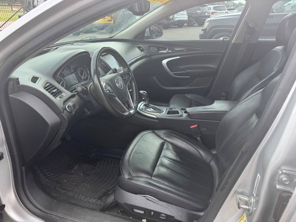 Used 2017 Buick Regal Sport Touring FWD image 16