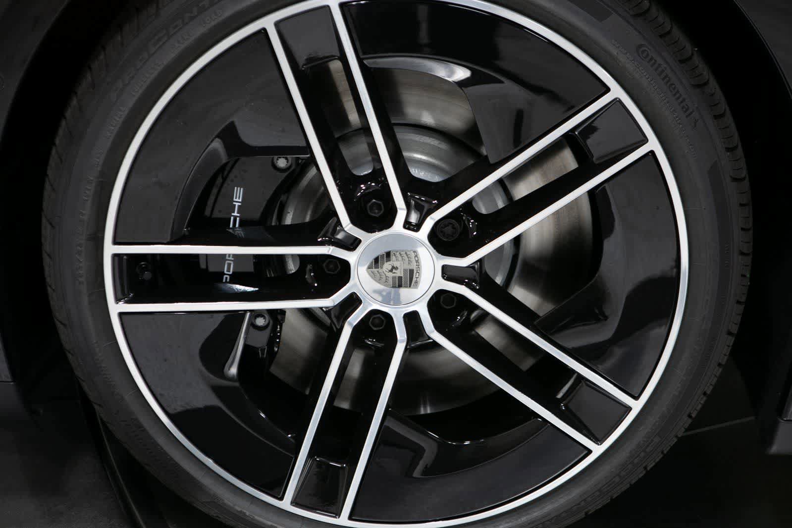 New 2026 Porsche Taycan Turbo AWD/4WD image 12