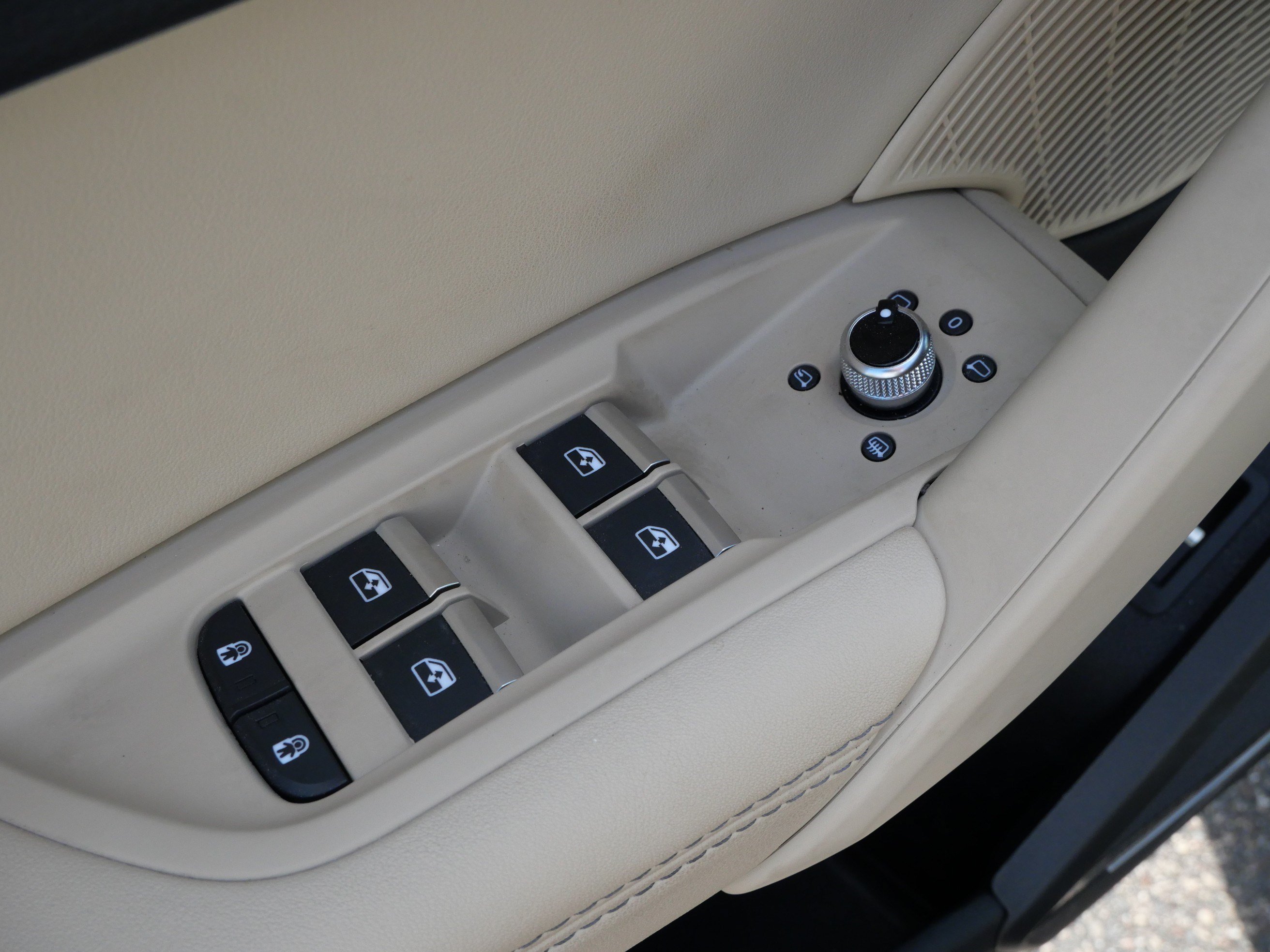 Used 2024 Audi Q5 2.0T Premium Plus AWD/4WD image 19