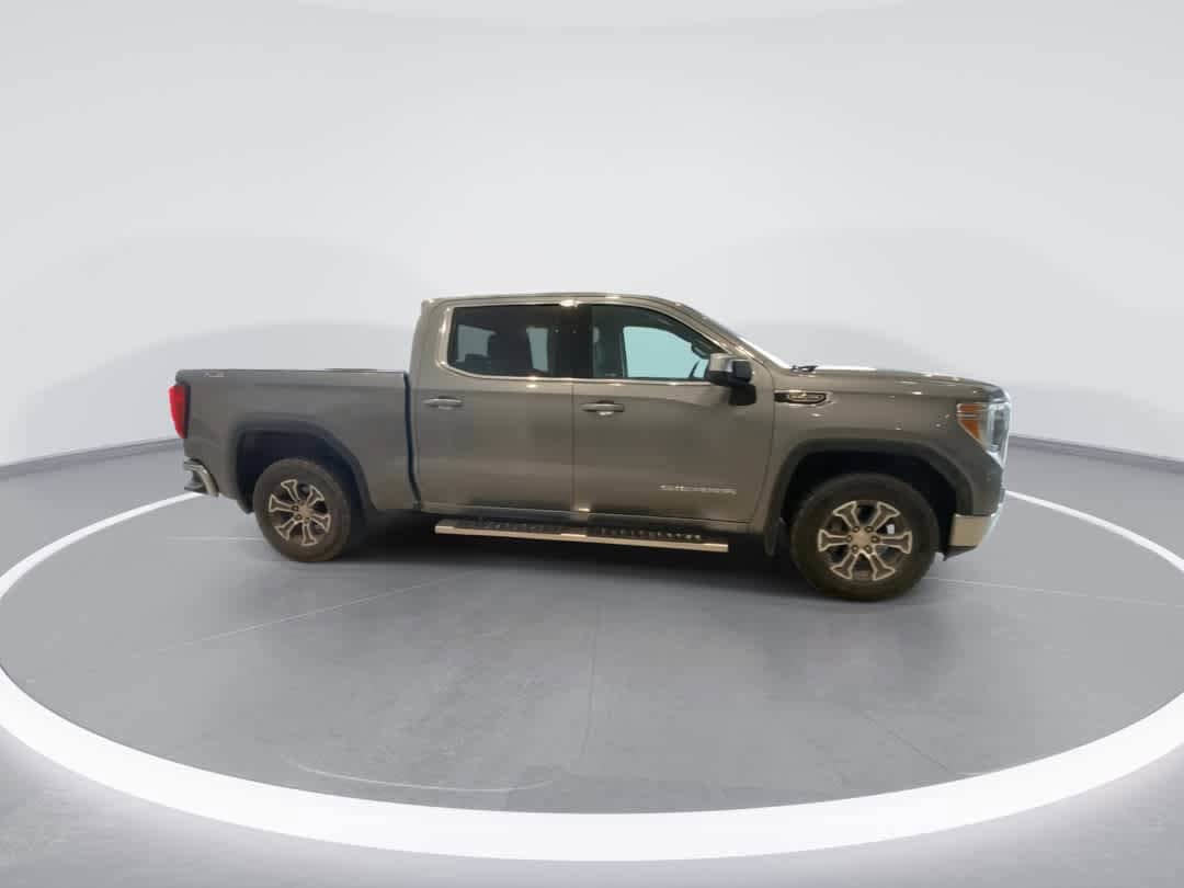 Used 2020 GMC Sierra 1500 SLE w/ X31 Off-Road Package AWD/4WD image 9