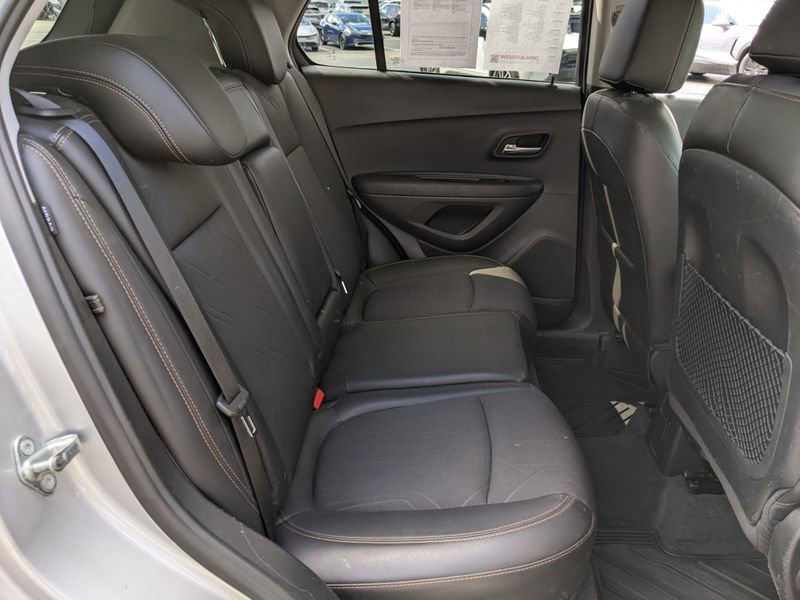 Used 2017 Chevrolet Trax LT w/ Driver Confidence Package image 16