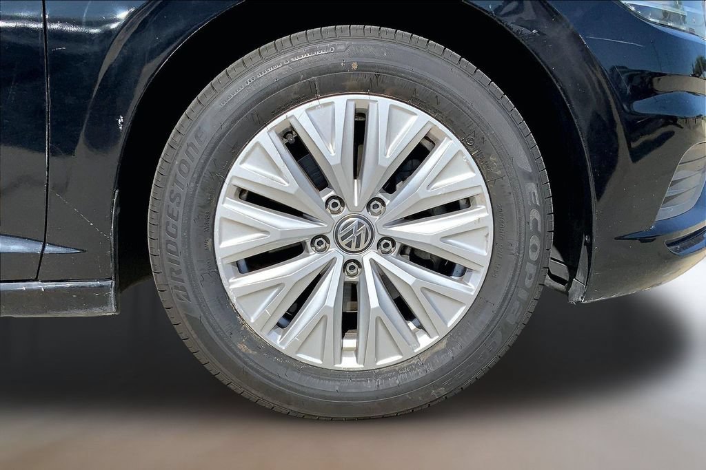 Used 2019 Volkswagen Jetta S w/ Driver Assistance Package FWD image 9