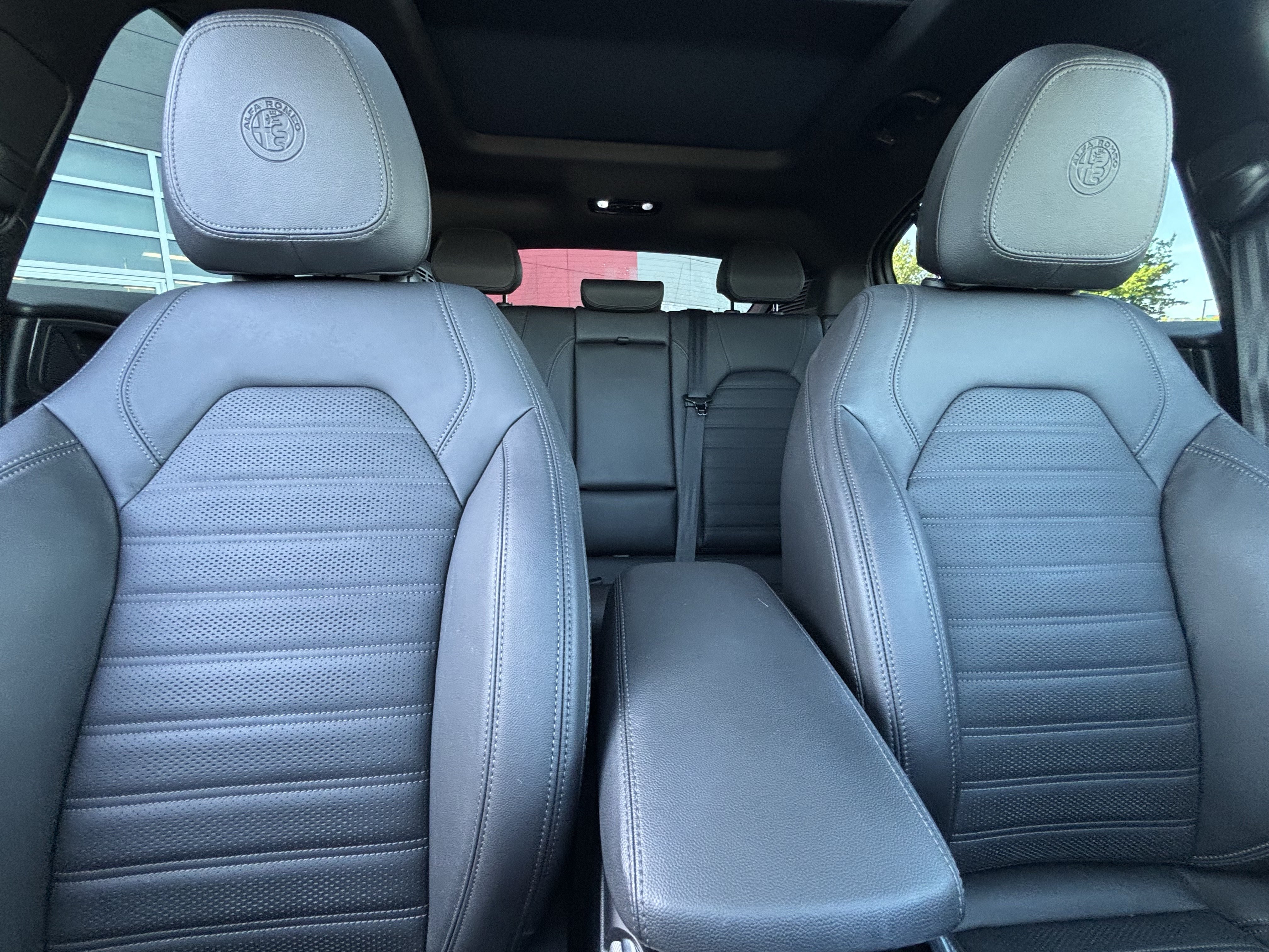 Certified 2023 Alfa Romeo Stelvio Veloce AWD/4WD image 27