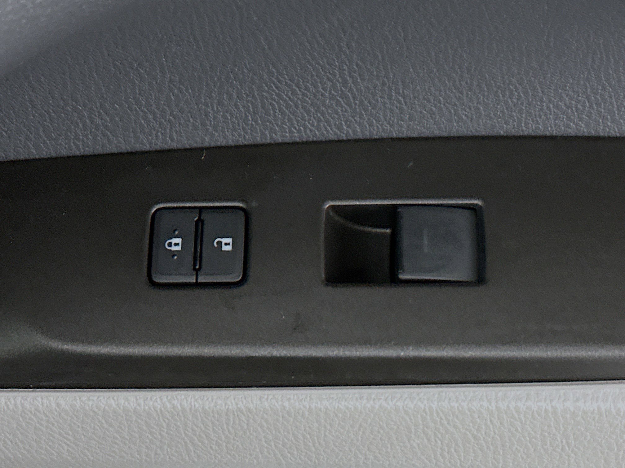 Used 2021 Toyota Camry SE image 28