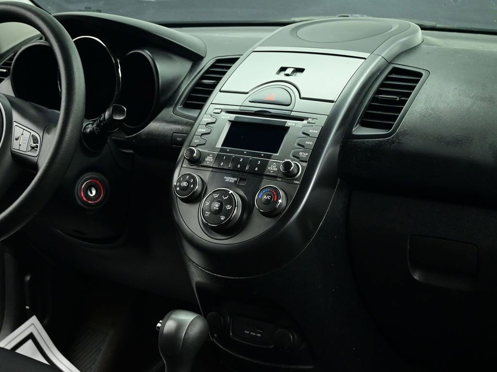 Used 2011 Kia Soul + image 61