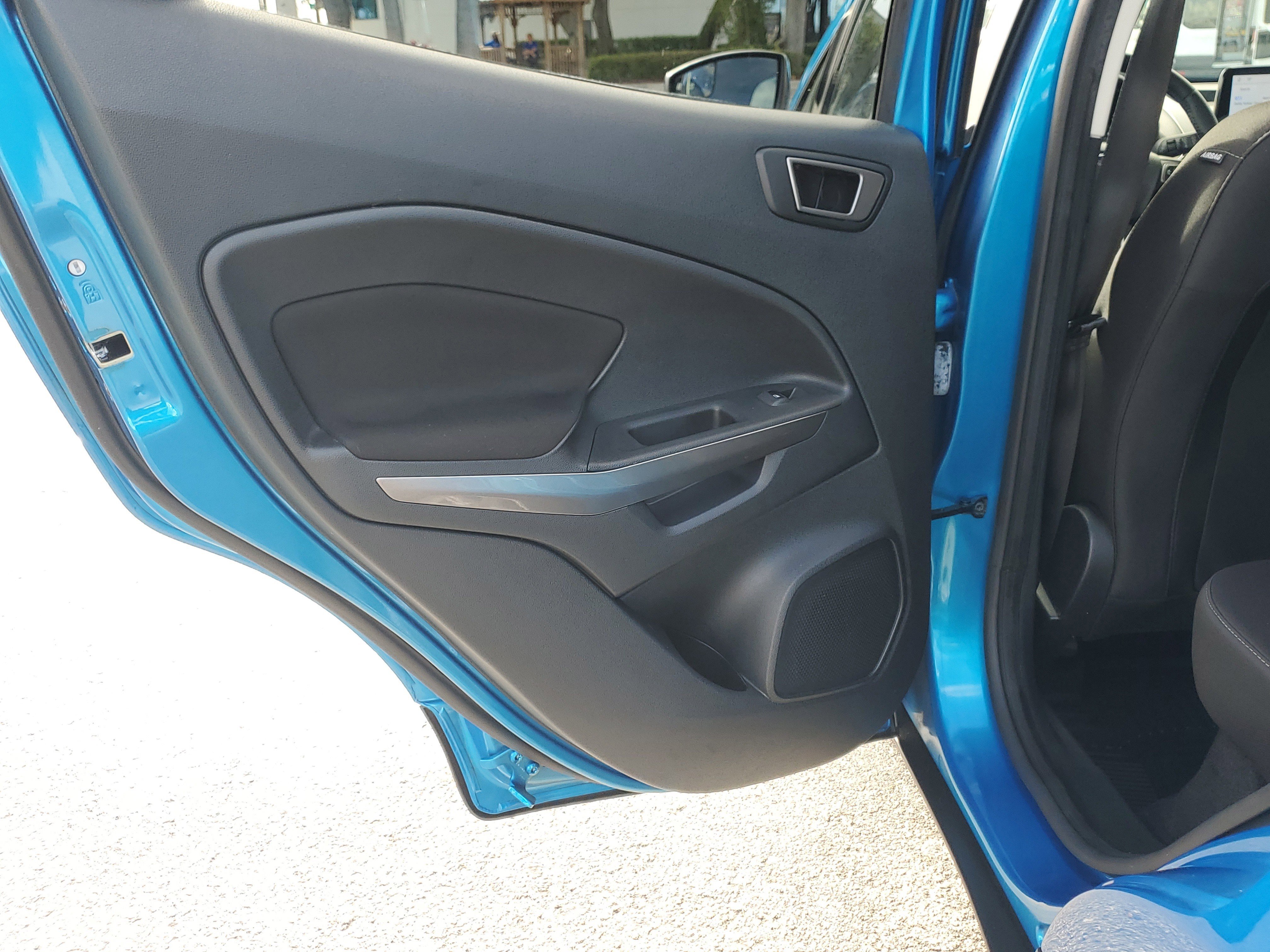 Certified 2020 Ford EcoSport SE image 12