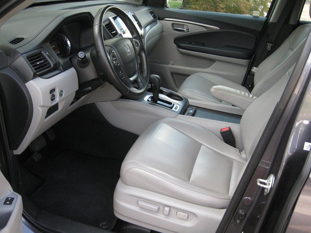 Used 2018 Honda Pilot EX-L image 11