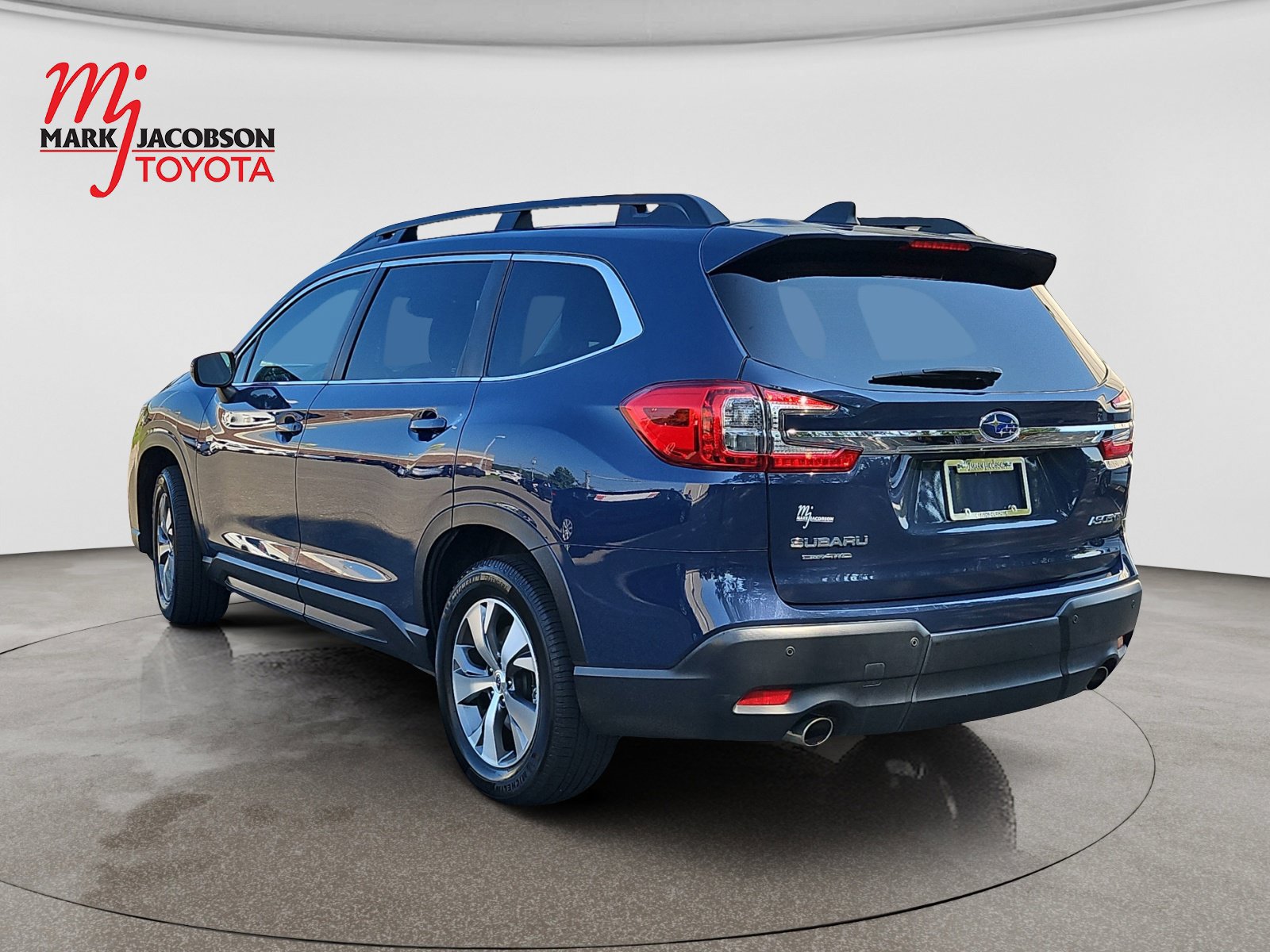 Used 2023 Subaru Ascent Premium w/ Convenience Package AWD/4WD image 12
