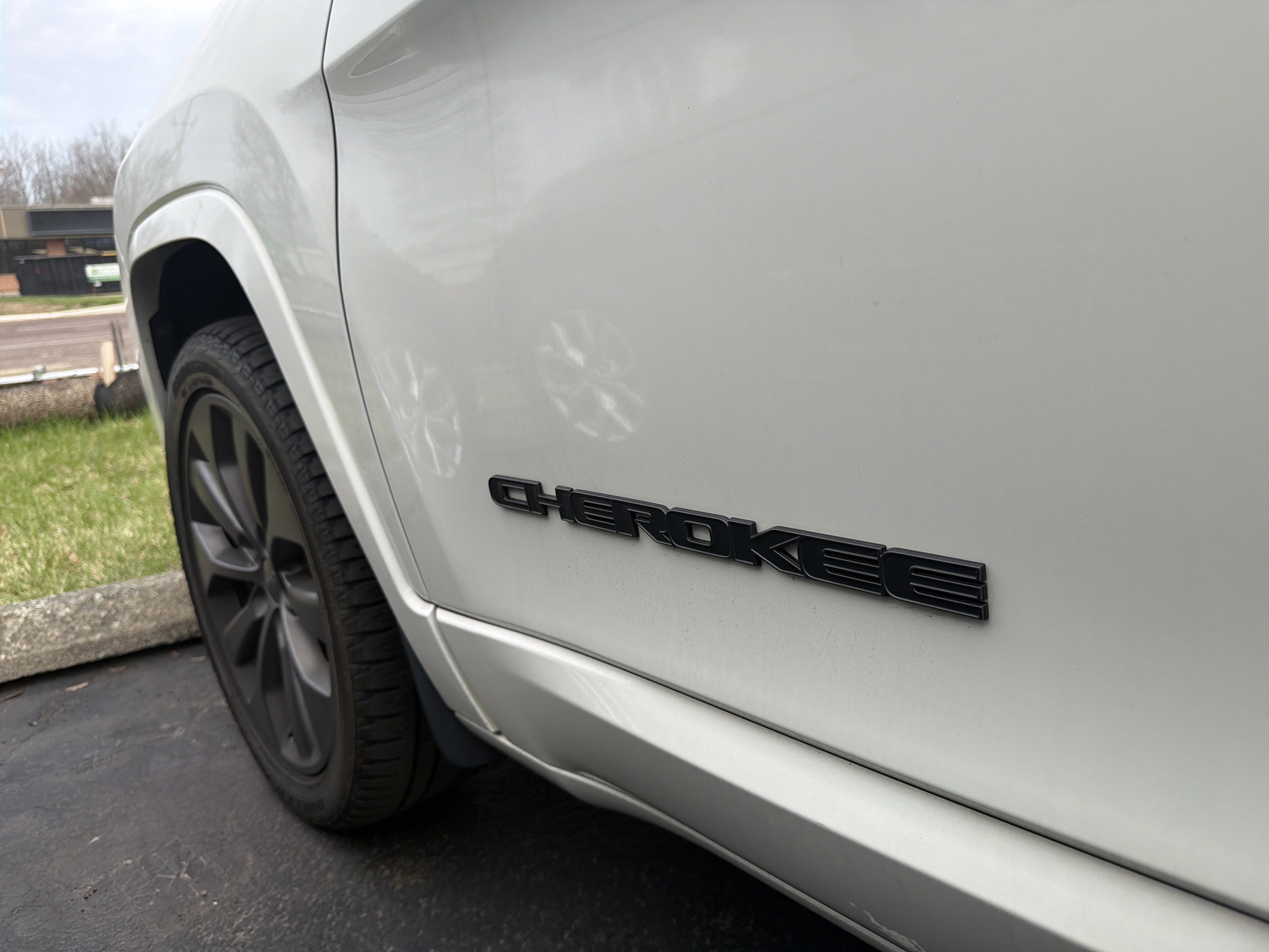 Certified 2019 Jeep Cherokee High Altitude image 35