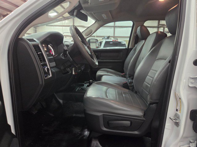 Used 2018 RAM 3500 Tradesman w/ Chrome Appearance Group AWD/4WD image 6