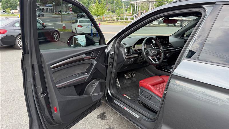 Used 2021 Audi SQ5 Prestige w/ Prestige Package AWD/4WD image 20